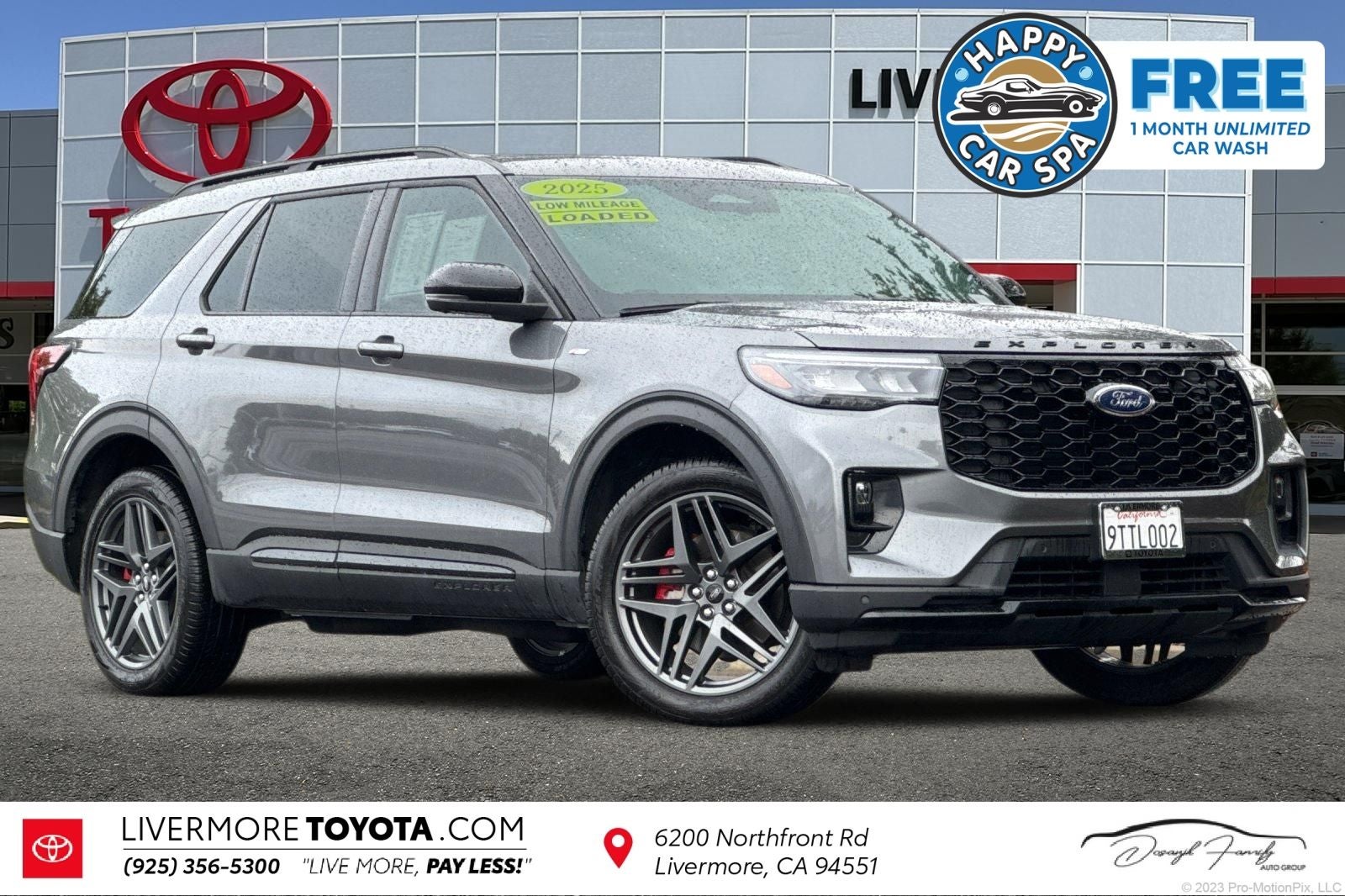 2025 Ford Explorer ST-Line in Carbonized Gray Metallic — front three-quarter view