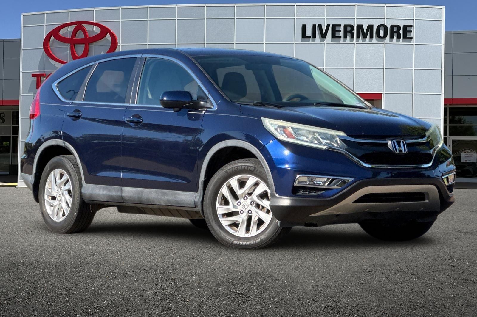 2015 Honda CR-V — side profile view