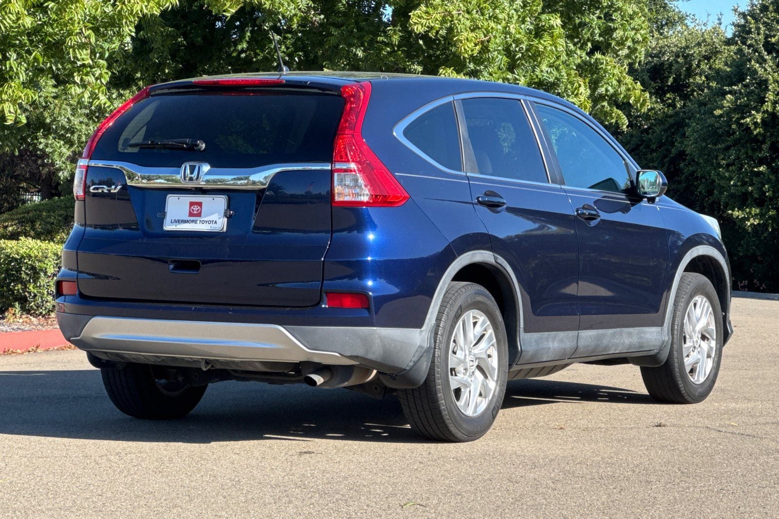 2015 Honda CR-V — interior view