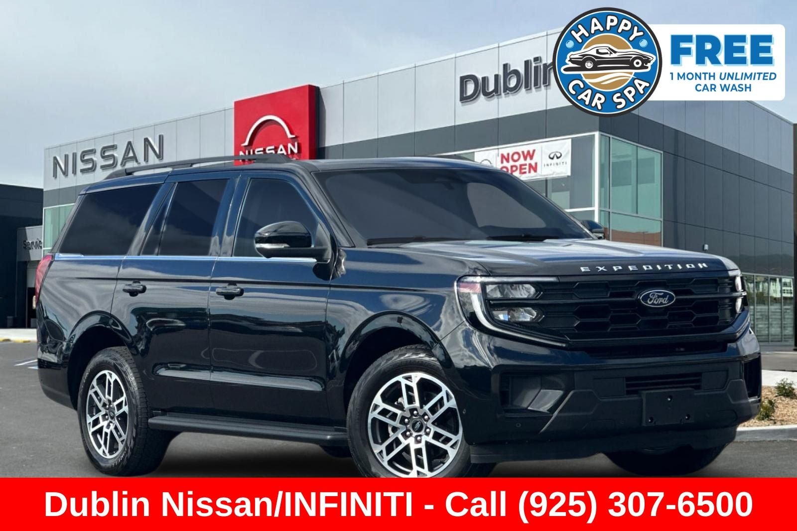 2025 Ford Expedition Active in Agate Black Metallic — front three-quarter view