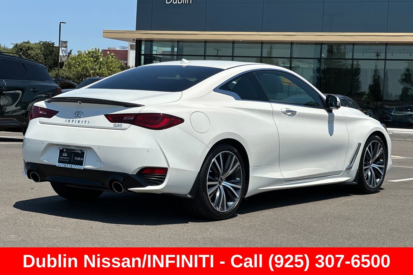 2022 INFINITI Q60 — interior view